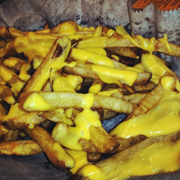 Foto diambil di Direct From Philly Cheesesteaks oleh Fork Notes pada 1/28/2013