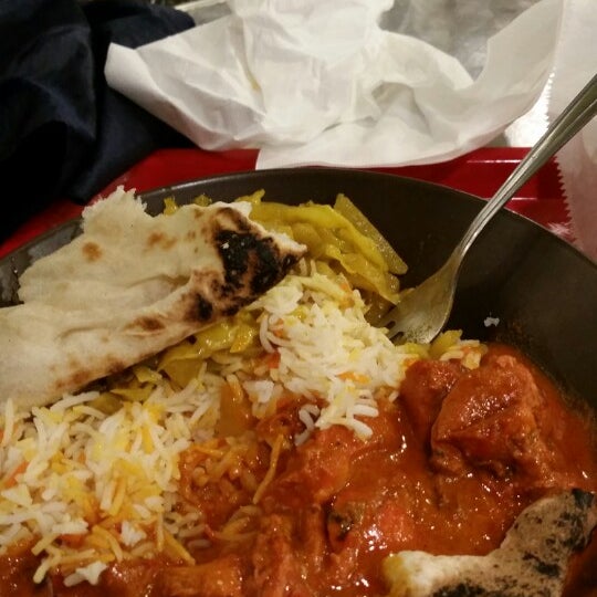 Das Foto wurde bei Bombay&#39;s Indian Restaurant von venice m. am 10/22/2014 aufgenommen