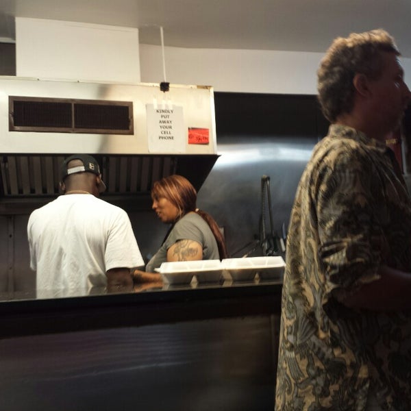 8/21/2014에 Michael-Alan G.님이 Horace &amp; Dickie&#39;s Seafood에서 찍은 사진