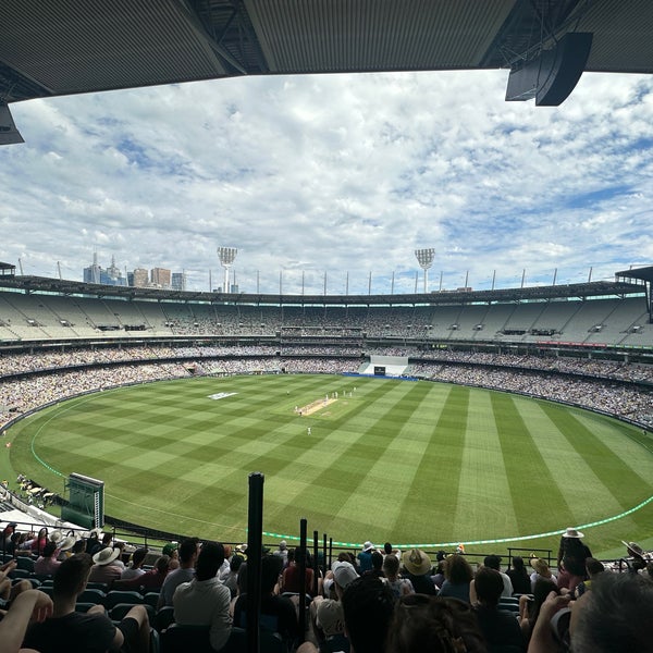 Снимок сделан в Мельбурн Крикет Граунд пользователем Jade R. 12/25/2022