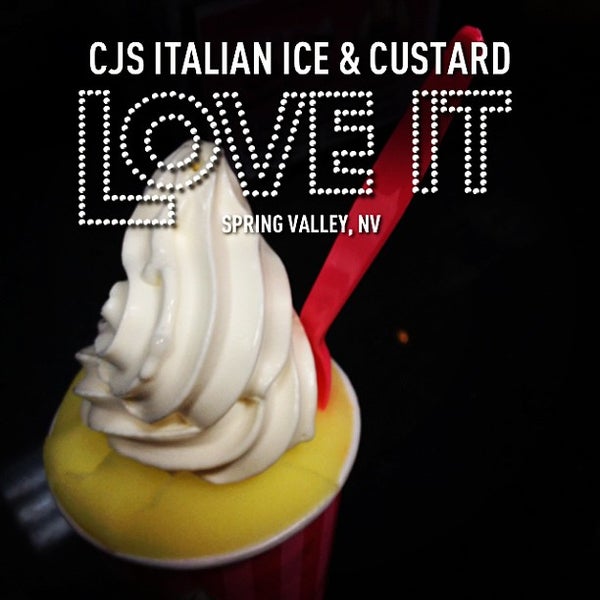 Foto tomada en CJs Italian Ice &amp; Custard  por Walt S. el 6/19/2013