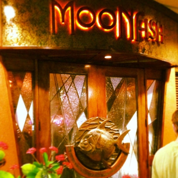 Foto tirada no(a) MoonFish por Bruno V. em 1/31/2013