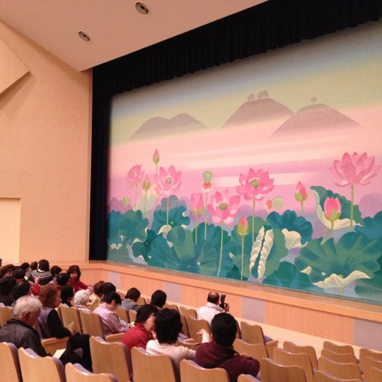 行田市立図書館 1 Dica 行田市立図書館 1 Dica