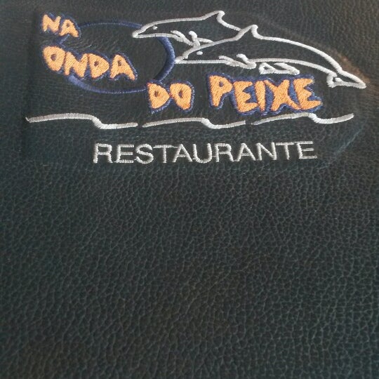 Photo taken at Na Onda do Peixe by Mario Cesar Leite P. on 1/27/2014
