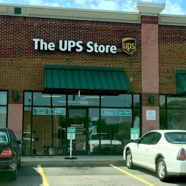 The UPS Store 2 tips from 136 visitors