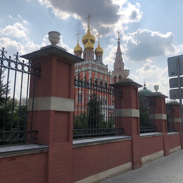 Храм Воскресения Христова в Орлецах Псков