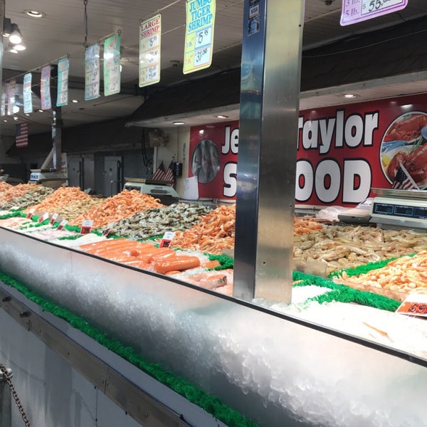 4/4/2019 tarihinde Mariah D.ziyaretçi tarafından Captain White&#39;s Seafood'de çekilen fotoğraf