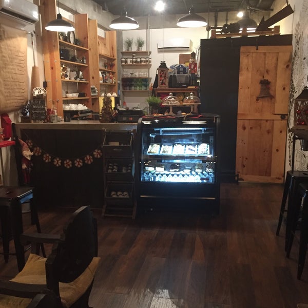 12/7/2015 tarihinde Alex R.ziyaretçi tarafından Guayoyo Café'de çekilen fotoğraf