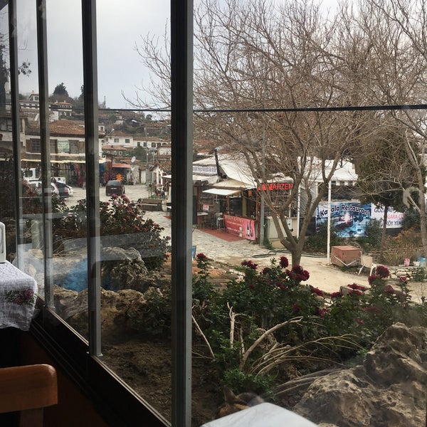 Photo taken at Tarihi Köy Restaurant by Guven C. on 1/10/2018