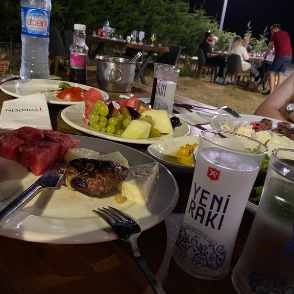 Foto diambil di Tokoçin Restaurant oleh Müzeyyen A. pada 7/31/2020