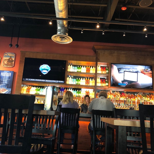 Photo taken at BJ&#39;s Restaurant &amp; Brewhouse by Bodybyloud! on 7/24/2018