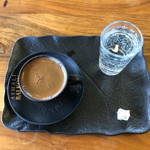 Foto tomada en Asmalı Balkon Cafe &amp; Bistro  por Seda C. el 3/6/2019