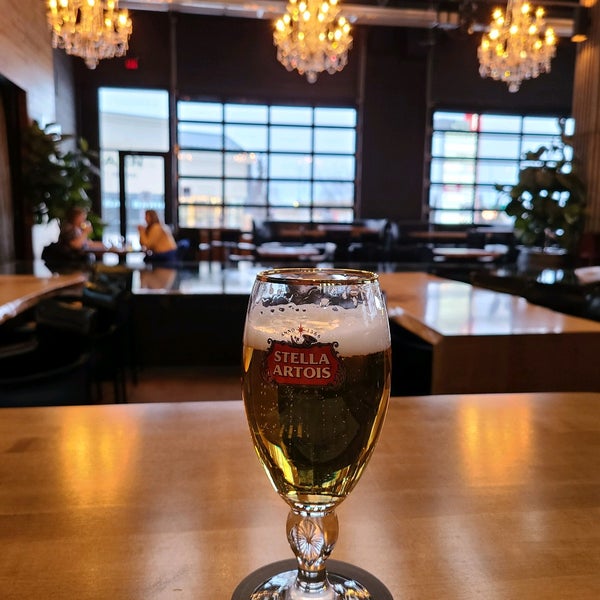 JOEY Mayfield West Edmonton 130 Mayfield Common Northwest