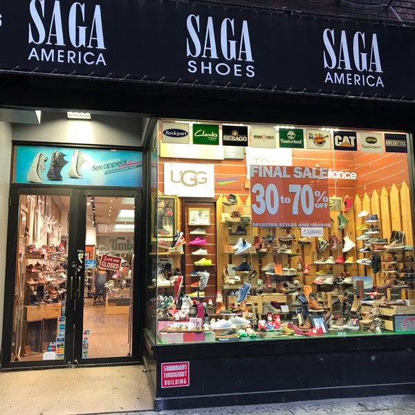 Photo prise au Saga Shoes par Emre Berge E. le7/17/2017