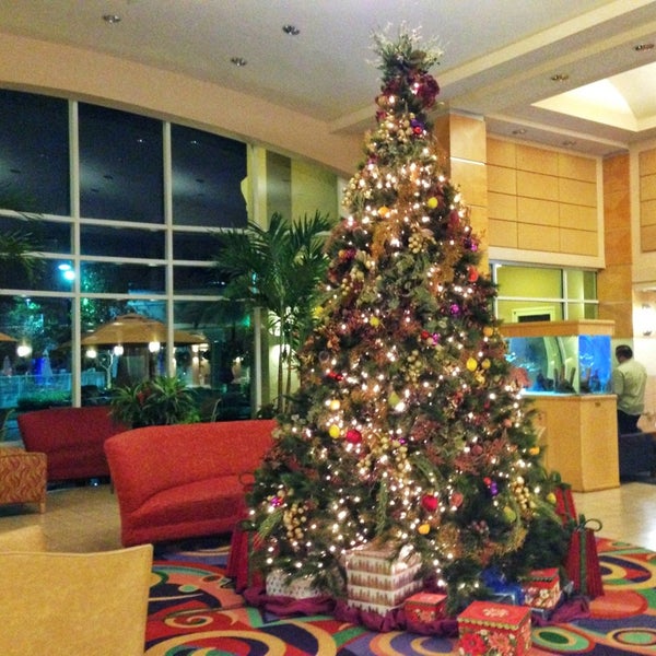 Foto scattata a Hotel Kinetic Orlando Universal Blvd da Haroldo F. il 12/19/2012