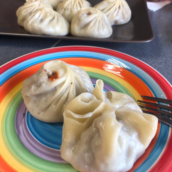 Гое бууза ул юрия двужильного 10 фото Photos at Хан Бууза 130-квартал - Dumpling Restaurant
