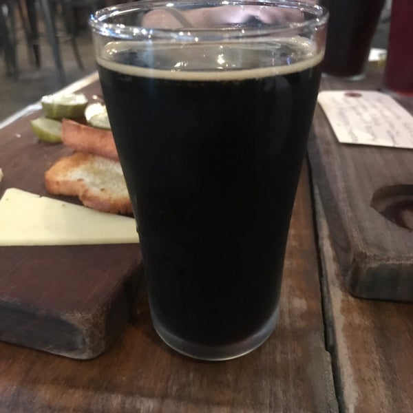 Photo taken at Craft Tasting Room and Growler Shop by Dan K. on 11/7/2020
