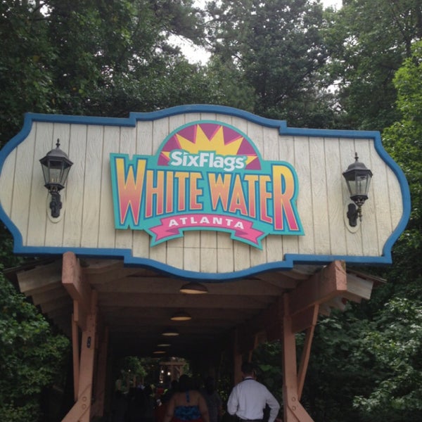 Photo taken at Six Flags White Water by Kelly C. on 8/13/2016