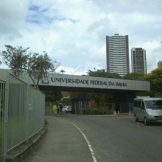 Снимок сделан в UFBA - Universidade Federal da Bahia - Campus Ondina пользователем Anderson I. 11/28/2012