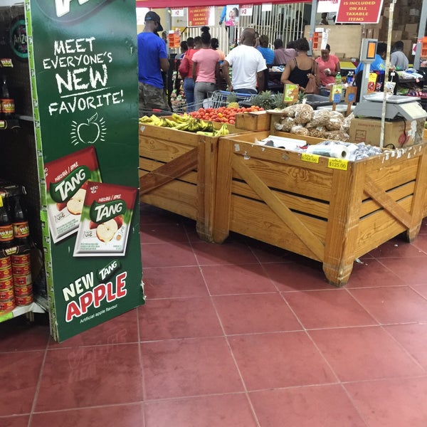 Sampars Cash & Carry Grocery Store in Old Harbour