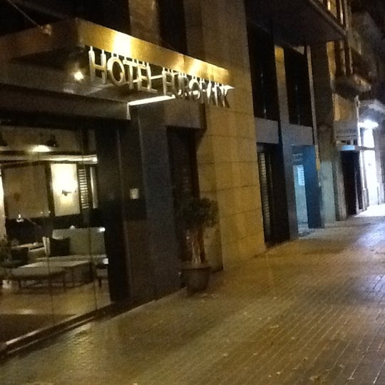 Foto diambil di Europark Hotel oleh TeeFa pada 12/2/2012