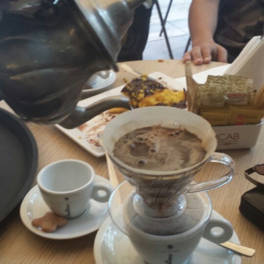 Photo taken at Dona Chocolateira - Café &amp; Doces by ᴡ S. on 3/20/2015