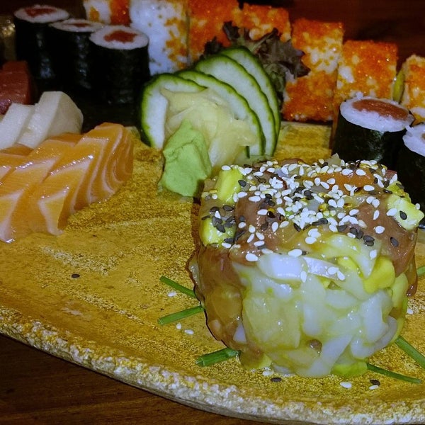 7/22/2015 tarihinde Kynoto Sushi Barziyaretçi tarafından Kynoto Sushi Bar'de çekilen fotoğraf