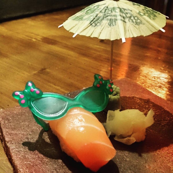 8/12/2015 tarihinde Kynoto Sushi Barziyaretçi tarafından Kynoto Sushi Bar'de çekilen fotoğraf