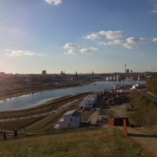 Aussichtshügel Phoenix See - Aussichtspunkt in Dortmund