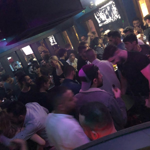 11/24/2019 tarihinde Club Vegas Taksimziyaretçi tarafından Club Vegas'de çekilen fotoğraf