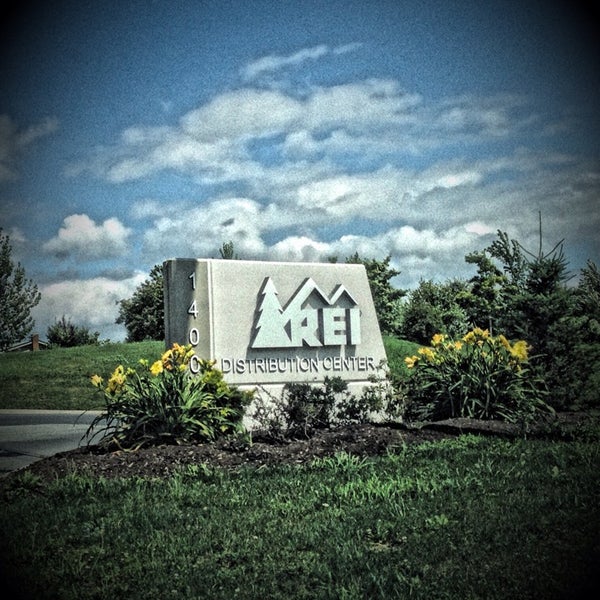 REI Distribution Center Bedford, PA
