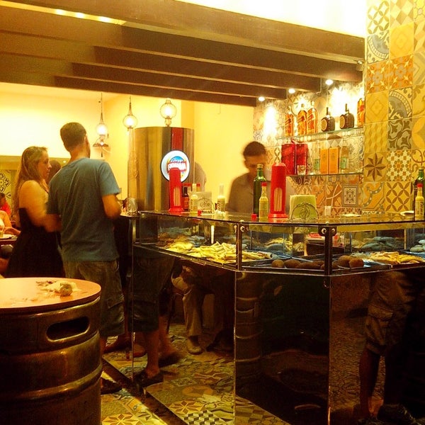11/19/2013 tarihinde Bruno M.ziyaretçi tarafından Restaurante Faraj'de çekilen fotoğraf