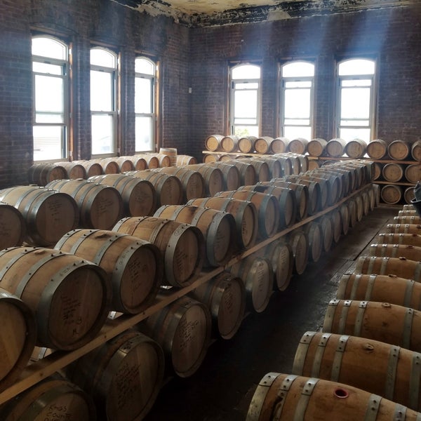 Foto scattata a Kings County Distillery da Amanda il 10/30/2018