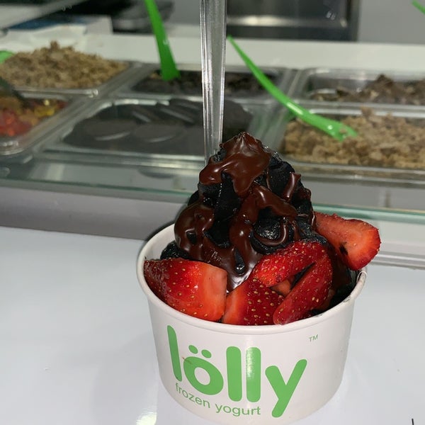 Photo taken at lölly frozen yogurt • ლოლი by Mohammed ⚜. on 3/30/2019
