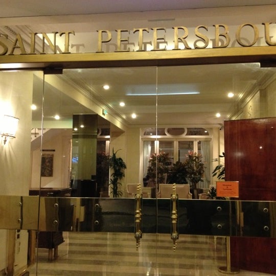 Photo taken at Hôtel Saint Petersbourg by Herve K. on 11/23/2012
