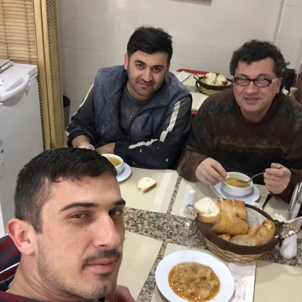 turkan abla nin ev yemekleri istanbul da yemek alani