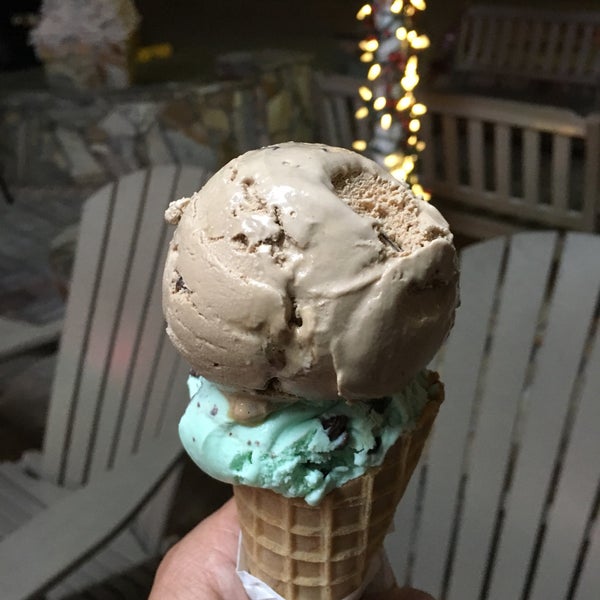 Big Olaf Creamery Ice Cream Parlor