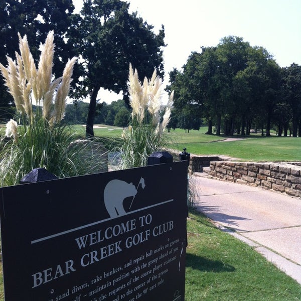 Foto diambil di Bear Creek Golf Club oleh Ron J. pada 9/1/2013