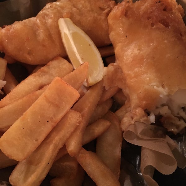 Fish & Chips is off da chain; best I've had in a while and washed it down with a Stella 🐟