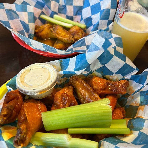 D J's Wings Ribs Subs N More