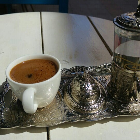 Foto diambil di Kahve Molası oleh Murat pada 4/1/2016