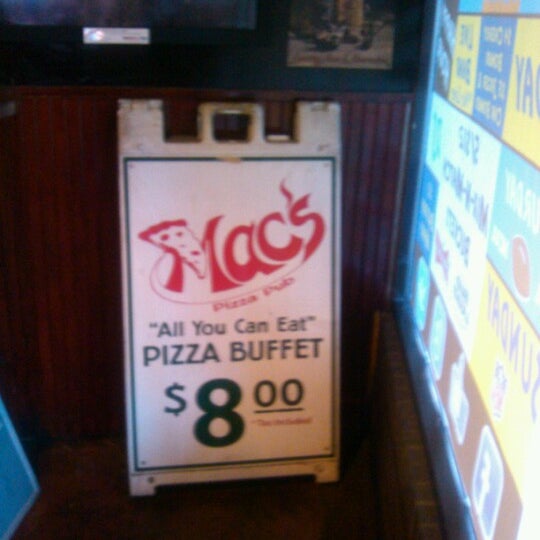 Снимок сделан в Mac&#39;s Pizza Pub пользователем Nicole W. 9/16/2012