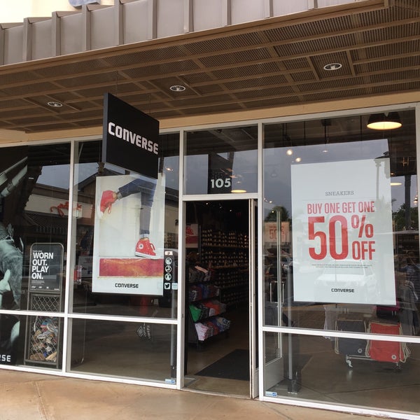converse outlet waikele
