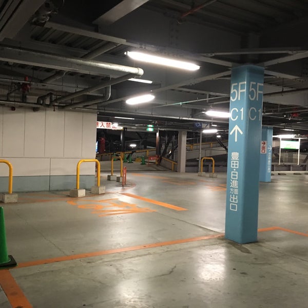 Photos A アピタ 長久手店 立体駐車場 64 Visiteurs