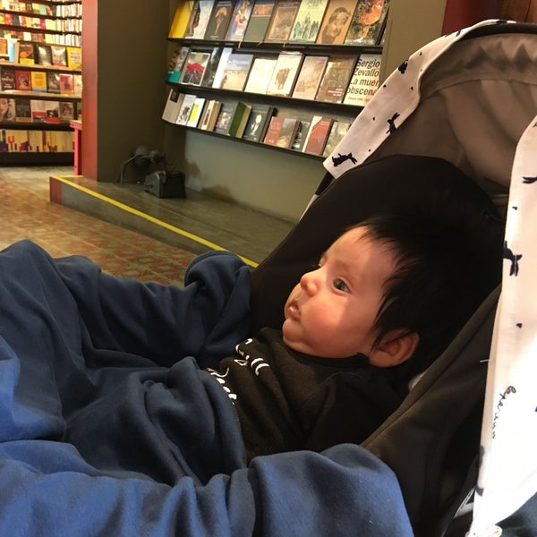 Photo prise au Librería El Virrey par Kty M. le4/4/2019