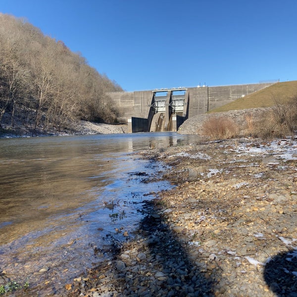 Normandy Dam Scenic Lookout in Normandy