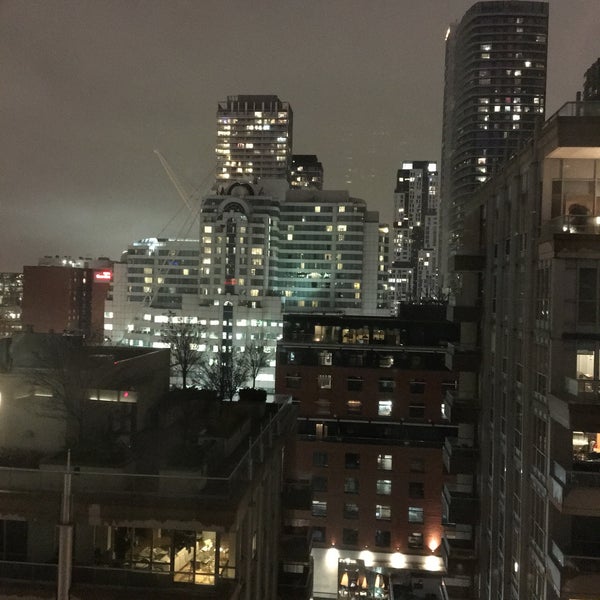 12/7/2016 tarihinde Yunus T.ziyaretçi tarafından Residence Inn Toronto Downtown/Entertainment District'de çekilen fotoğraf