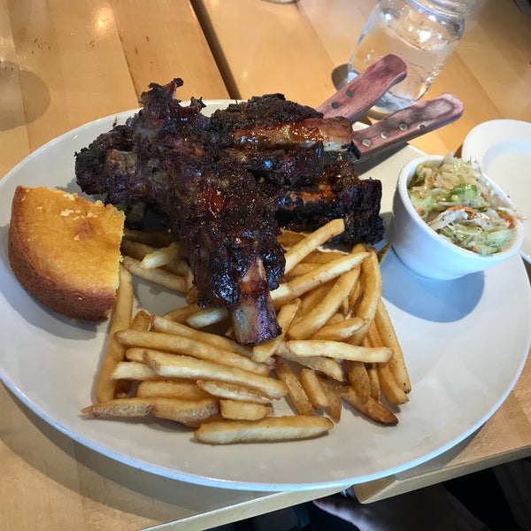 big t's bbq & smokehouse