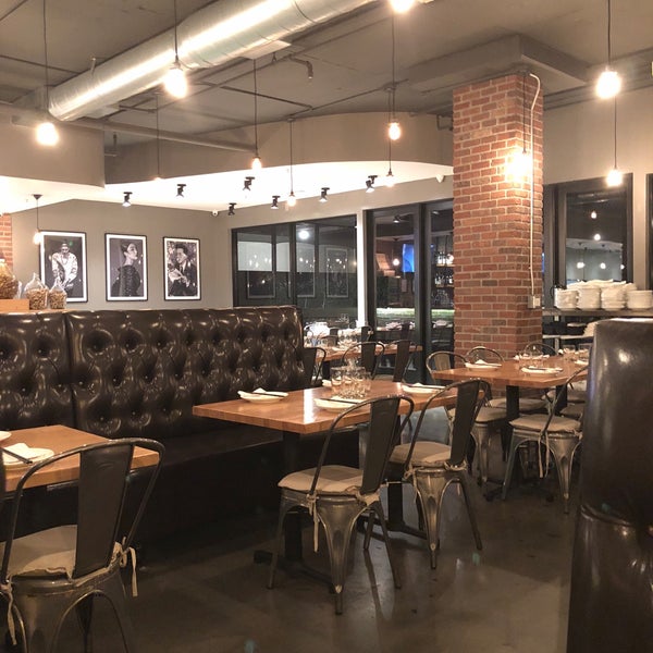 รูปภาพถ่ายที่ Chang&#39;an Restaurant โดย DSaigon เมื่อ 1/8/2018