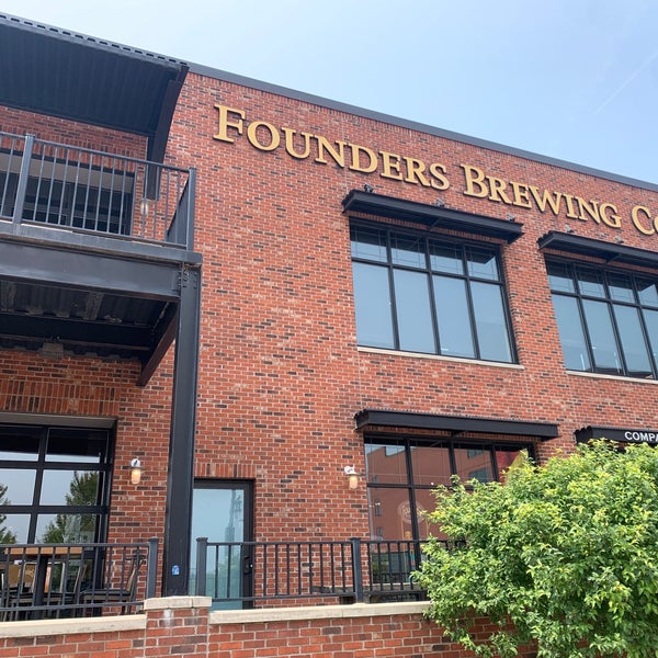 Photo taken at Founders Brewing Co. by JoJo J. on 7/24/2023